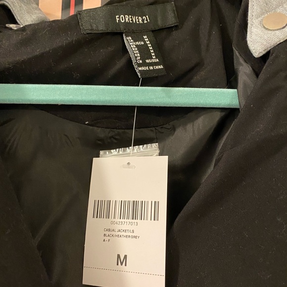 Forever 21 Belted Long Overcoat with Detachable Grey Hood NWT - Picture 2 of 10